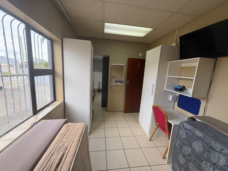 10 Bedroom Property for Sale in Southernwood Eastern Cape